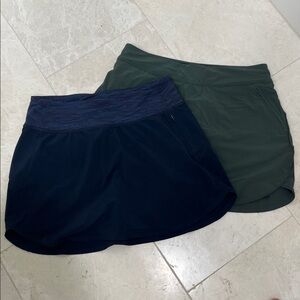 Pair Outdoor voices skort tennis club court light speed? Navy & green RN147908